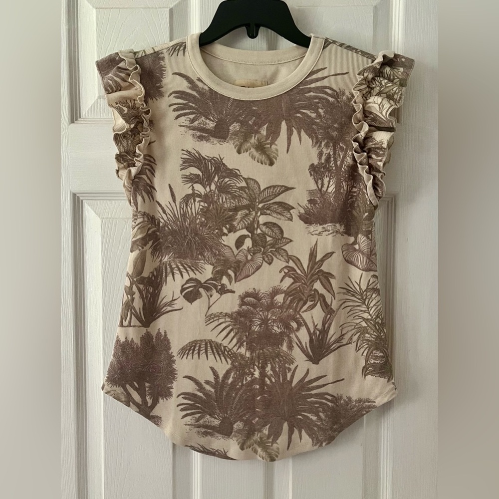 Chaser Beige Tropical Ruffle Sleeve Tee NWT